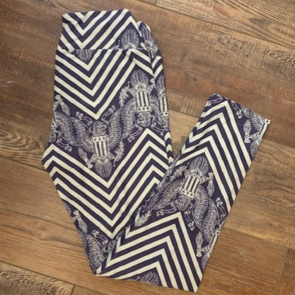 Lula Roe Womens Leggings One Size sz 2-10 Blue Gray Americana Chevron Eagle New